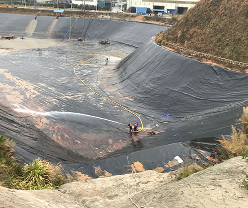 琼中废水池清理